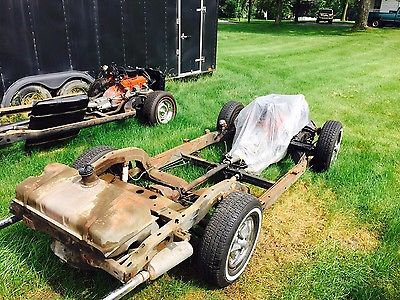 Chevrolet : Corvette 1963 corvette rolling chassis with 327 v 8 and power glide