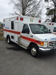 Ford : E-Series Van Ambulance Ford E-350 Ambulance Type 3
