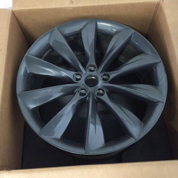 1 blemished Tesla Model S Wheel Charcoal Painted #600586801c