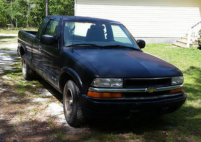 Chevrolet : S-10 2000 chevy s 10 extended cab pick up truck