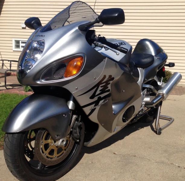 2002 Suzuki Hayabusa unrestricted unmolested ADULT OWNED by 75year old