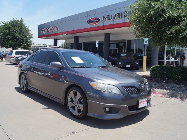 Toyota : Camry SE SE 2.5L Crumple Zones Front And Rear Stability Control ABS Brakes (4-Wheel) 3