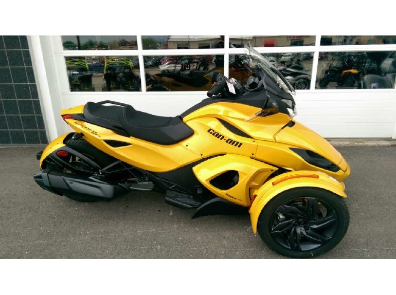 2013 Can-Am Spyder ST-S SE5