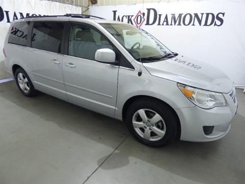 2009 VOLKSWAGEN ROUTAN 4 DOOR PASSENGER VAN