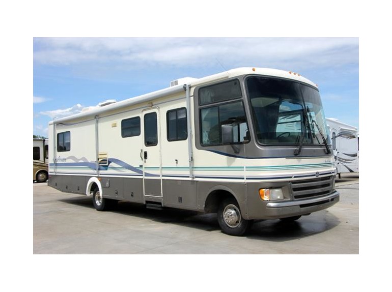 1996 Fleetwood Pace Arrow 34J