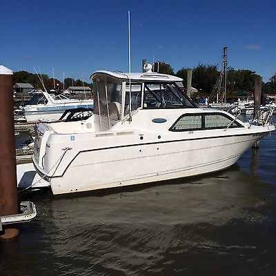 2003 Bayliner 2455 Ciera Classic With 250 HP 5.7L Mercruiser  & Dual Axle Trlr