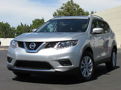 Nissan : Rogue SV 2015 nissan rogue sv panoramaroof rearviewcam bluetooth only 3 k miles