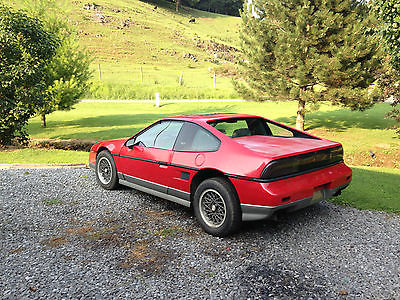 Pontiac : Fiero GT 1986 pontiac fiero
