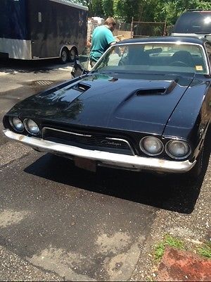 Dodge : Challenger coupe 1972 dodge challenger 318 a c 90 k miles runs and drive