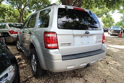 Ford : Escape 4WD 4dr V6 Automatic XLT 4 wd 4 dr v 6 automatic xlt suv automatic gasoline 3.0 l v 6 cyl brilliant silver met