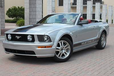 Ford : Mustang GT Premium 2005 ford mustang gt premium 5 k miles shaker 1000 sound clean carfax