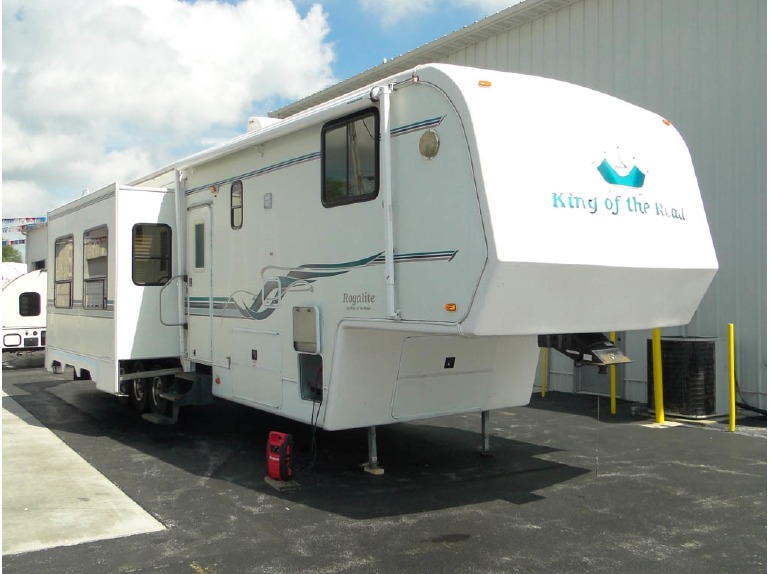 2001 Used King of the Road R40TB