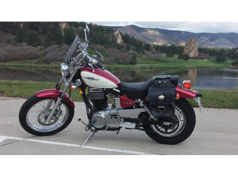 2009 Suzuki Boulevard S40