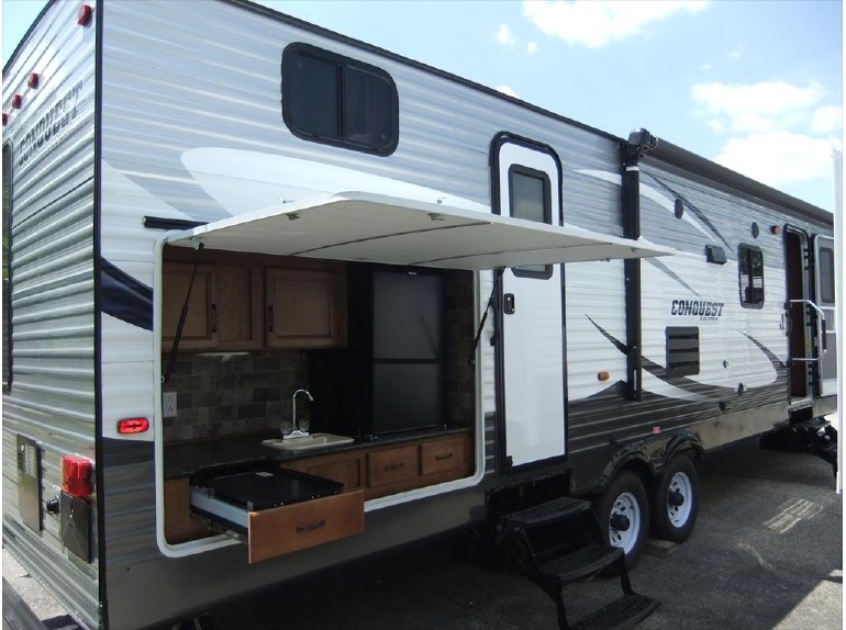 2016 Gulf Stream Conquest 323TBR