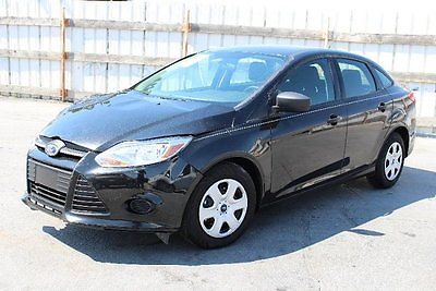 Ford : Focus S 2014 ford focus s wrecked damaged fixable repairable project save rebuilder