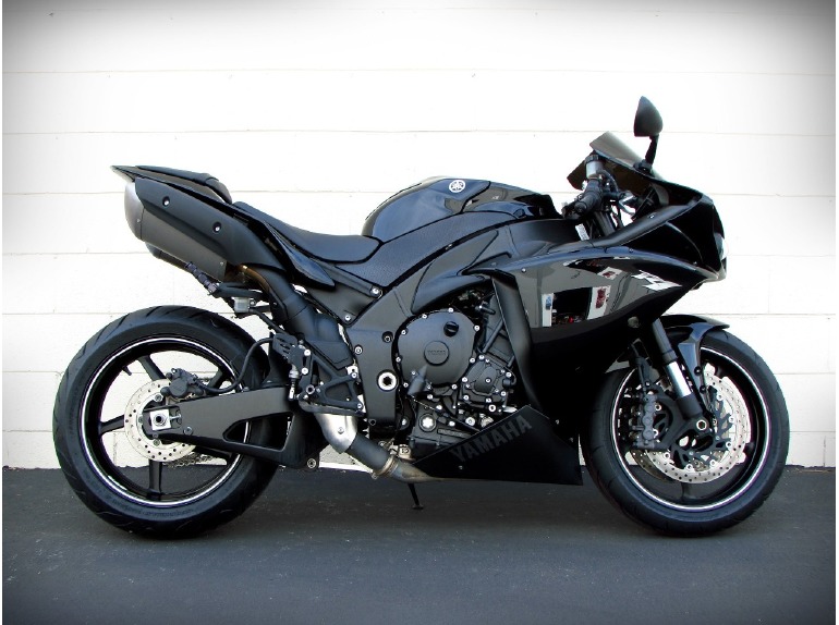 2010 Yamaha YZF R1