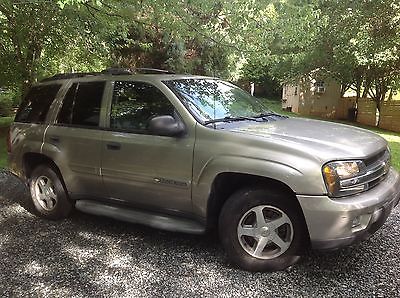 Chevrolet : Trailblazer Color light tan/taupe, 4wd, a/c works great, clean interior and exterior.