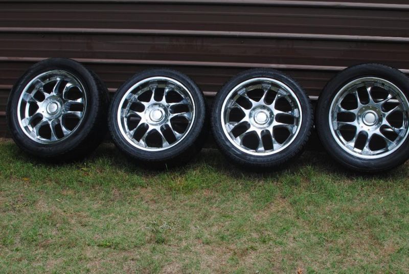 Full set of 6 lug 20 inch rims with tires, 0