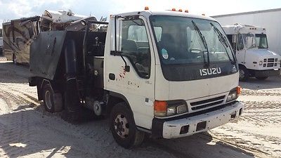 Isuzu : Other NPR  2004 isuzu npr sweeper bed