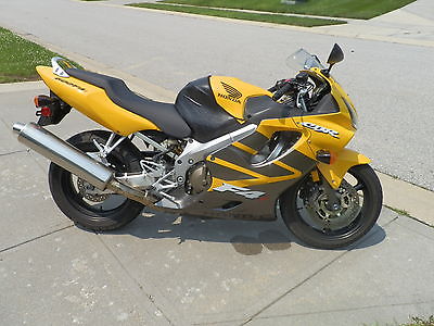 Honda : CBR Honda CBR 600 F4i --Only 7,855 mi. -- Excellent Cond. $4,699.00