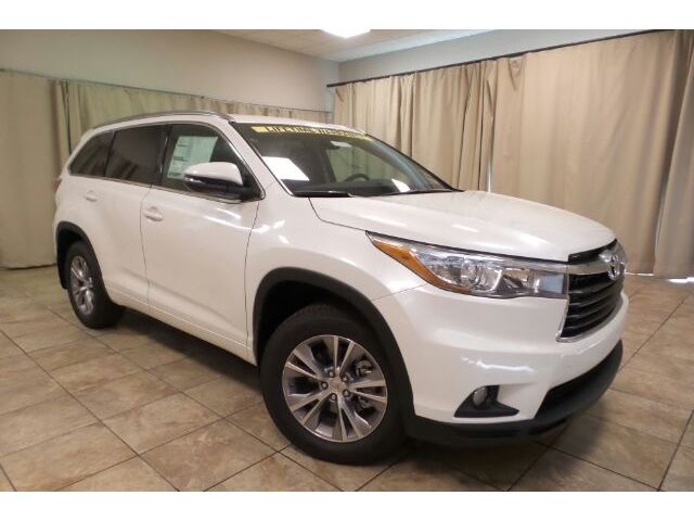 Toyota : Highlander XLE V6 Toyota  Highlander XLE V6 New SUV 3.5L NAV Leather Sunroof AWD Alloys Auto