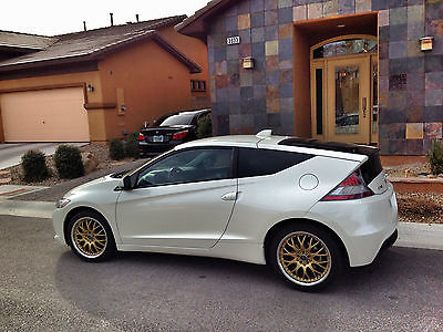 Honda : CR-Z EX Hatchback 2-Door Who wants to look awesome while saving a ton on gas??