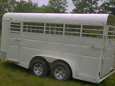 3 horse slant bumper pull horse trailer