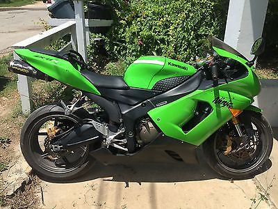 Kawasaki : Ninja 2005 zx 6 r 636 green low miles never wrecked obo