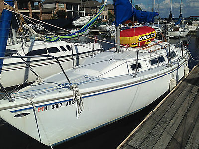 CATALINA 25- REMODELED, EXCELLENT CONDITION