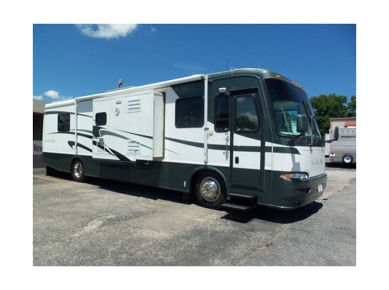 2003 Newmar Kountry Star 3904