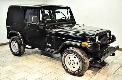 Jeep : Wrangler SE 1995 jeep wrangler low miles ac hard top rare find last year made