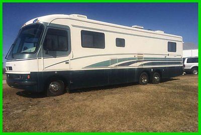 1997 Holiday Rambler Vacationer 30' Class A RV Ford V8 Gas Sleeps 6 New Battery