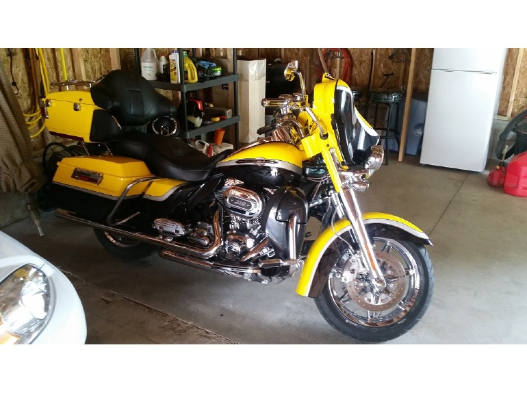 2012 Harley-Davidson Electra Glide CVO ULTRA CLASSIC