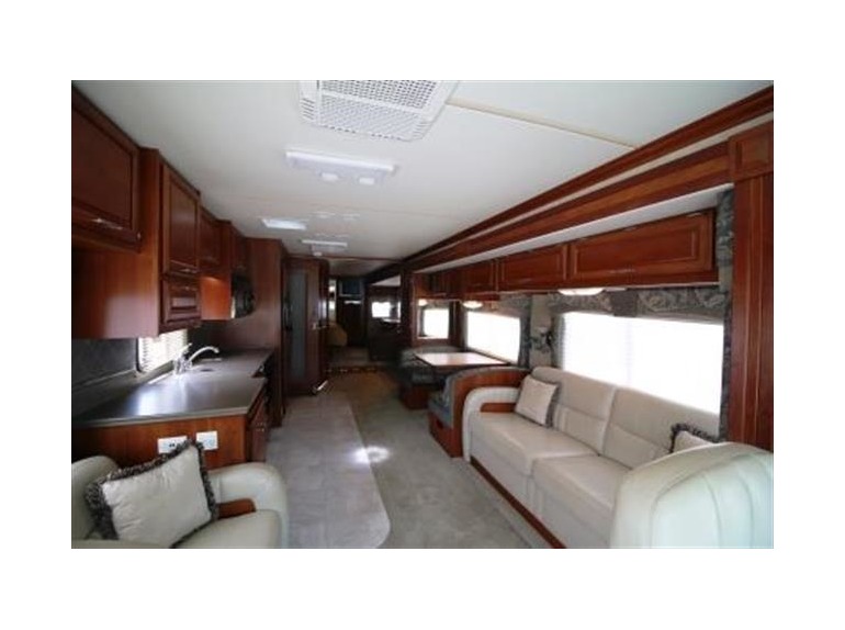 2007 Fleetwood Discovery 391