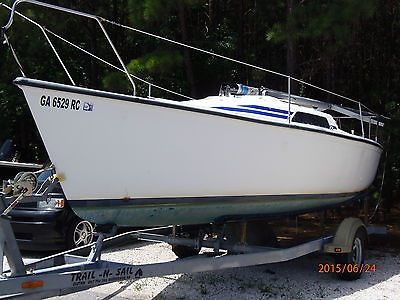 1986 Hunter 23' with new Sails Mercury outboard