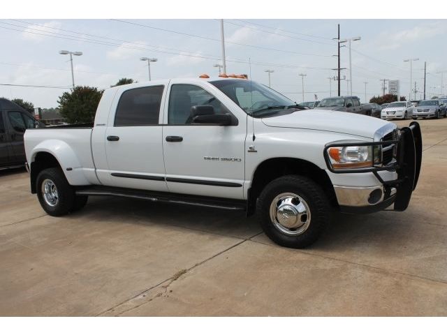 Dodge : Ram 3500 SLT Diesel Truck 5.9L 5.9  4x4 4wd clean nice white dually finance pre owned used 06