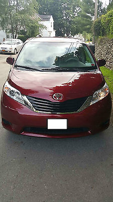 Toyota : Sienna LE V6 FWD 8 LE V6 FWD 8 3.5L CD Front Wheel Drive Power Steering 4-Wheel Disc Brakes ABS