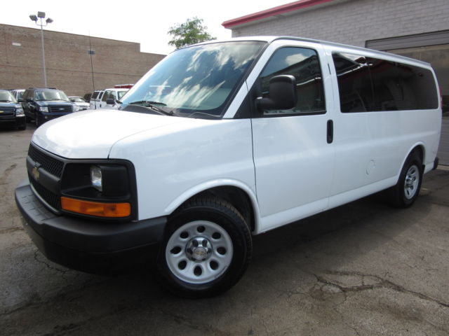 Chevrolet : Express RWD 1500 135 White 1500 LS 8 Pass 92k Hwy Miles Warranty Rear Air CA Van Well Maintained Nice