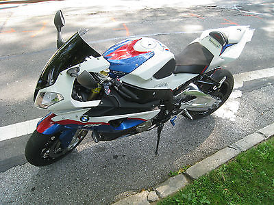 BMW : R-Series 2011 bmw s 1000 rr like new original owner never dropped never in rain 4300 miles