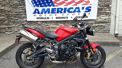 Triumph : Street Triple 2012 triumph street triple r low miles immaculate shape red 675