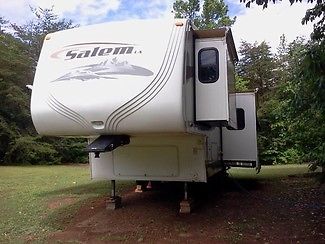 2008 Forest River Salem LA Series 246RLBS 28ft Fifth Wheel, 2 Slide Outs!