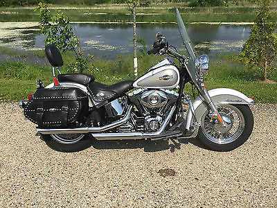 Harley-Davidson : Softail Harley Davidson Heritage Softail Classic