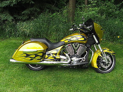 Victory : CROSS COUNTRY 2014 victory motorcycles cross country factory custom paint 1800 in extras mint