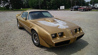 Pontiac : Trans Am Hardtop 1979 gold trans am