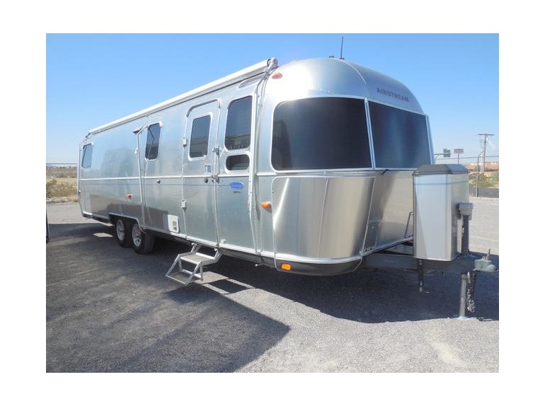2011 Thor Airstream 30 CLASSIC LIMITED