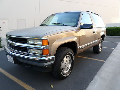 Chevrolet : Tahoe 2 door RARE 1995 chevrolet tahoe 2 door 4 x 4 2 owner rust free full documentation lk yukon