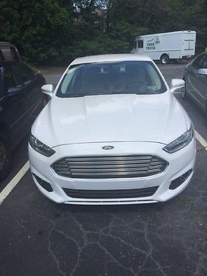 Ford : Fusion SE Clean 2015 Ford Fusion!!