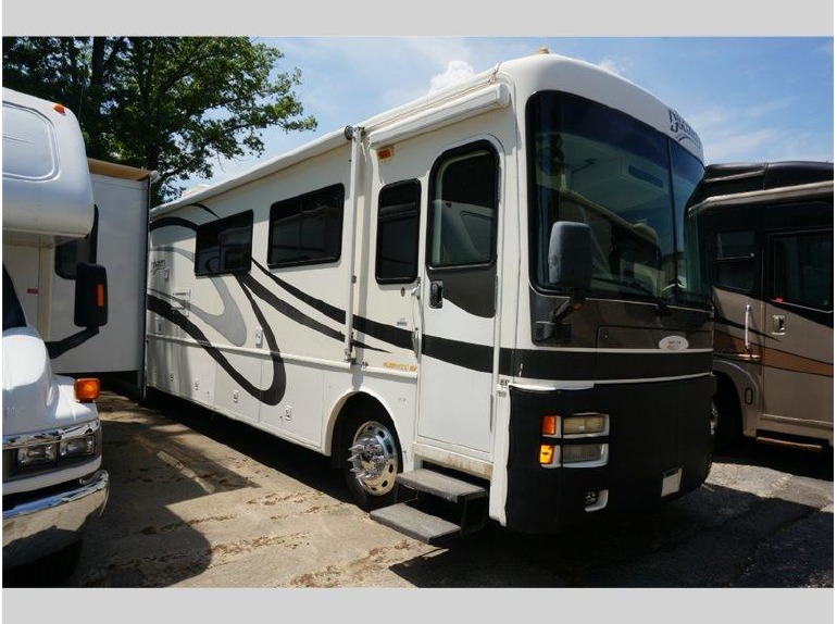 2001 Fleetwood Discovery 38D