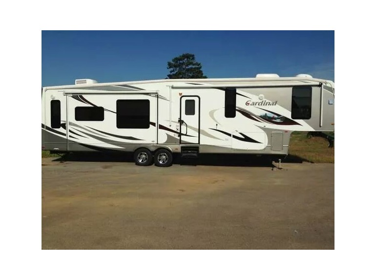 2011 Forest River Cardinal 3450RL