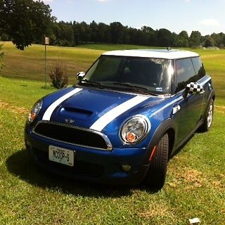 Mini : Cooper S S Blue, hatchback, turbocharged, 6-speed stick, panorama roof, very good condition